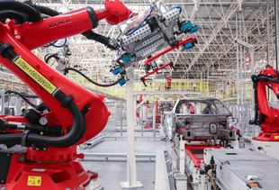 零跑S01智能純電轎跑上市，10.99萬元起開啟入門級(jí)智能駕駛新體驗(yàn)